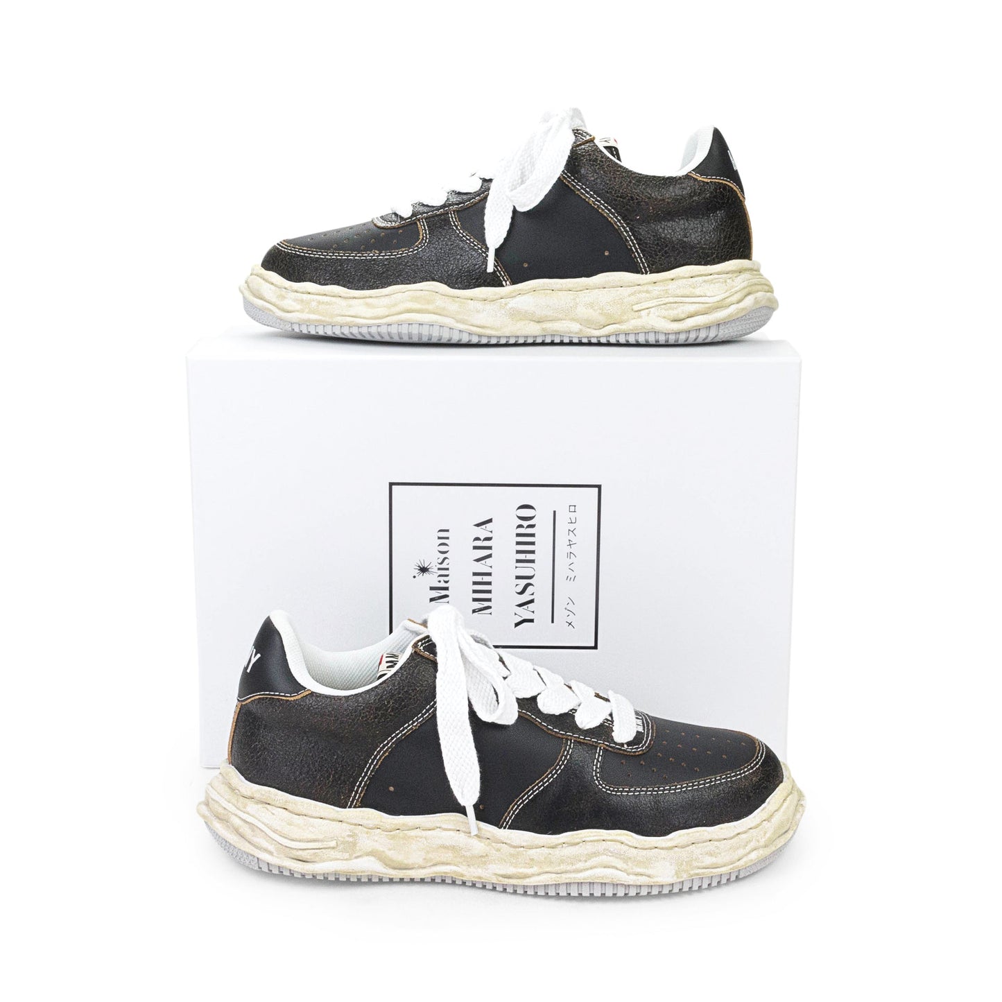 WAYNE LOW CRACKING BLACK LOW-TOP SNEAKER