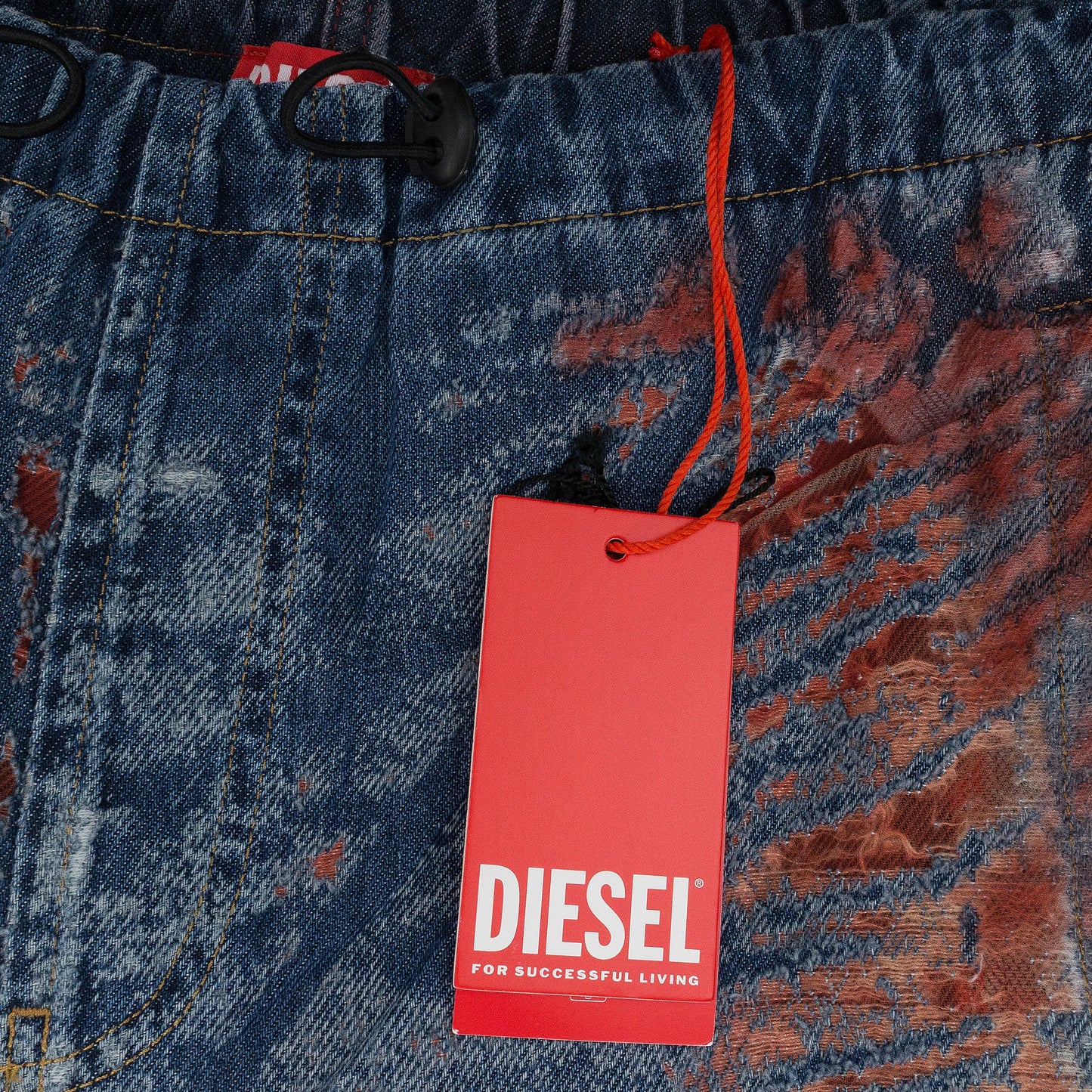 RED MIXED FABRIC RELAXED JEANS