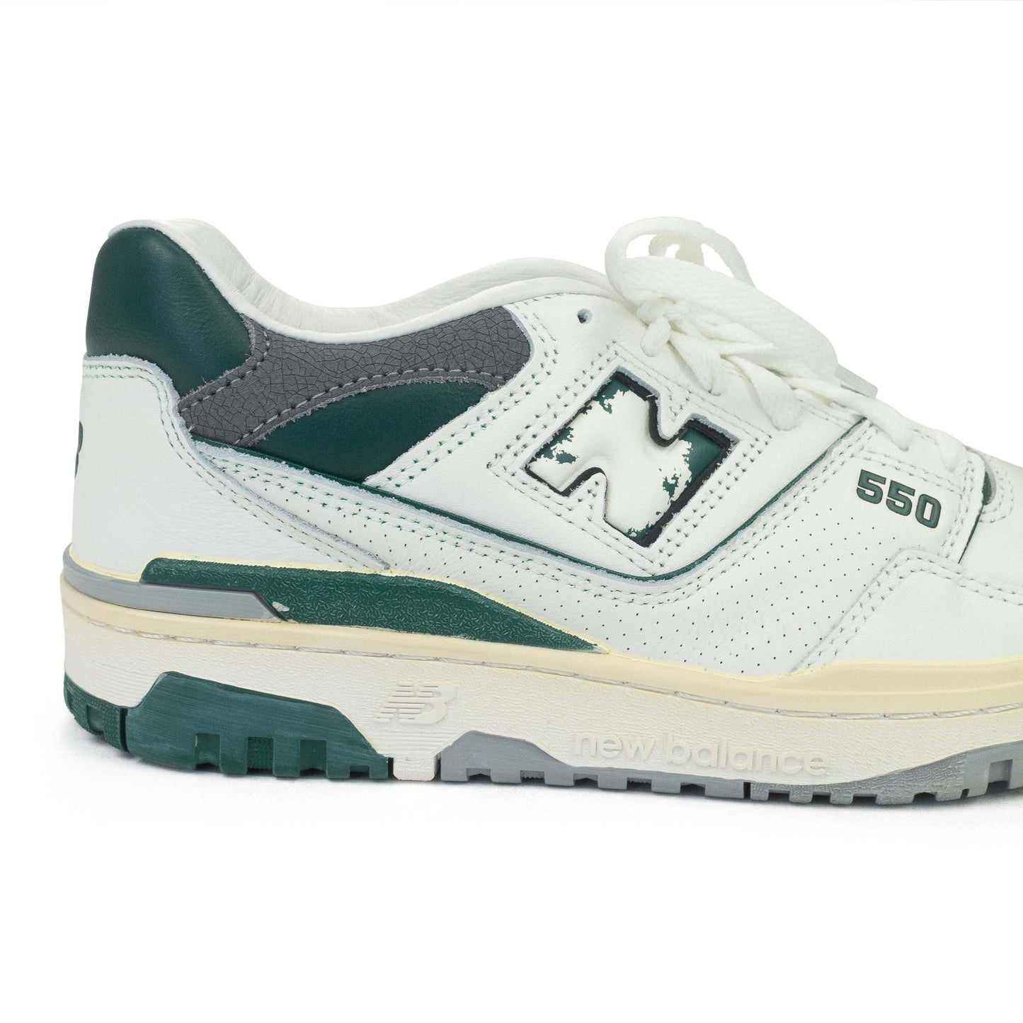 SEA SALT 550 SNEAKERS
