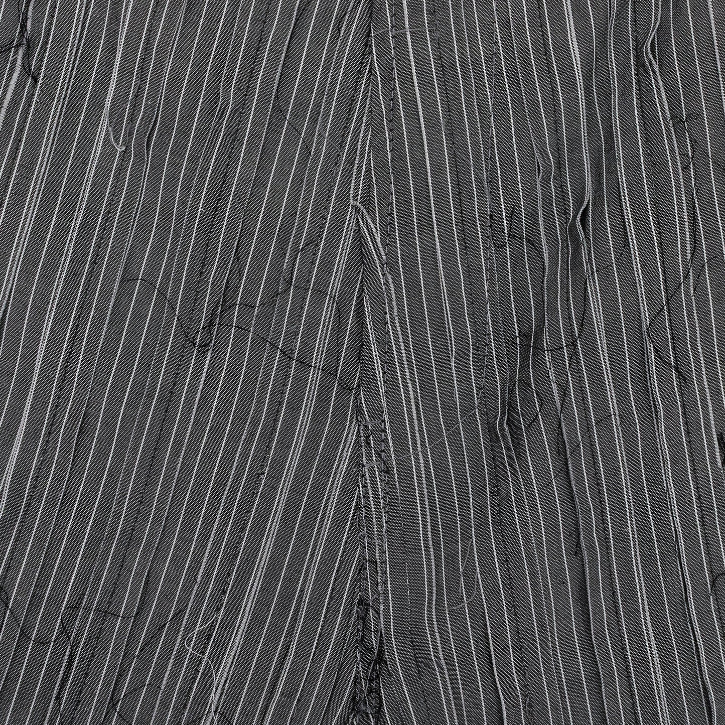 GRAY EXPOSED SEAM MID LENGTH SHORTS