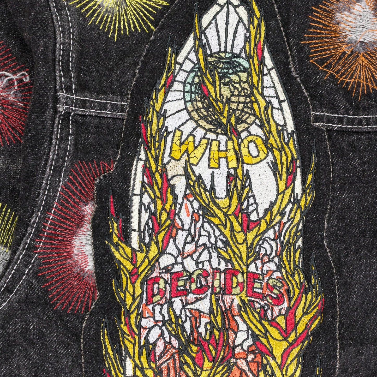 MULTICOLOR EMBROIDERED TRUCKER JACKET