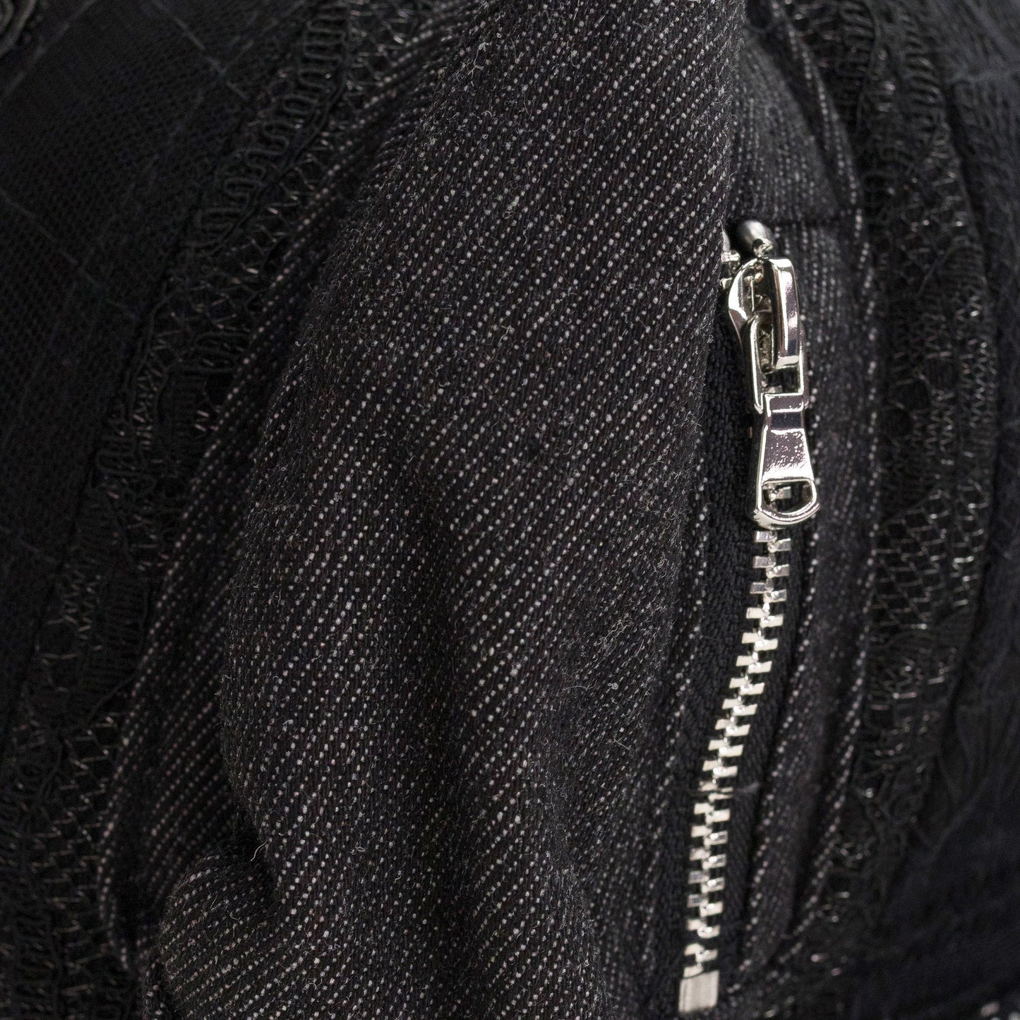 BLACK DISTRESSED BASEBALL CAP