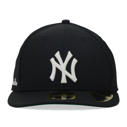 Black New Era Yankees Hat