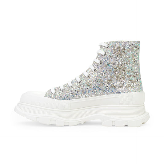 SOFT SUEDE WHITE SILVER BOOTS