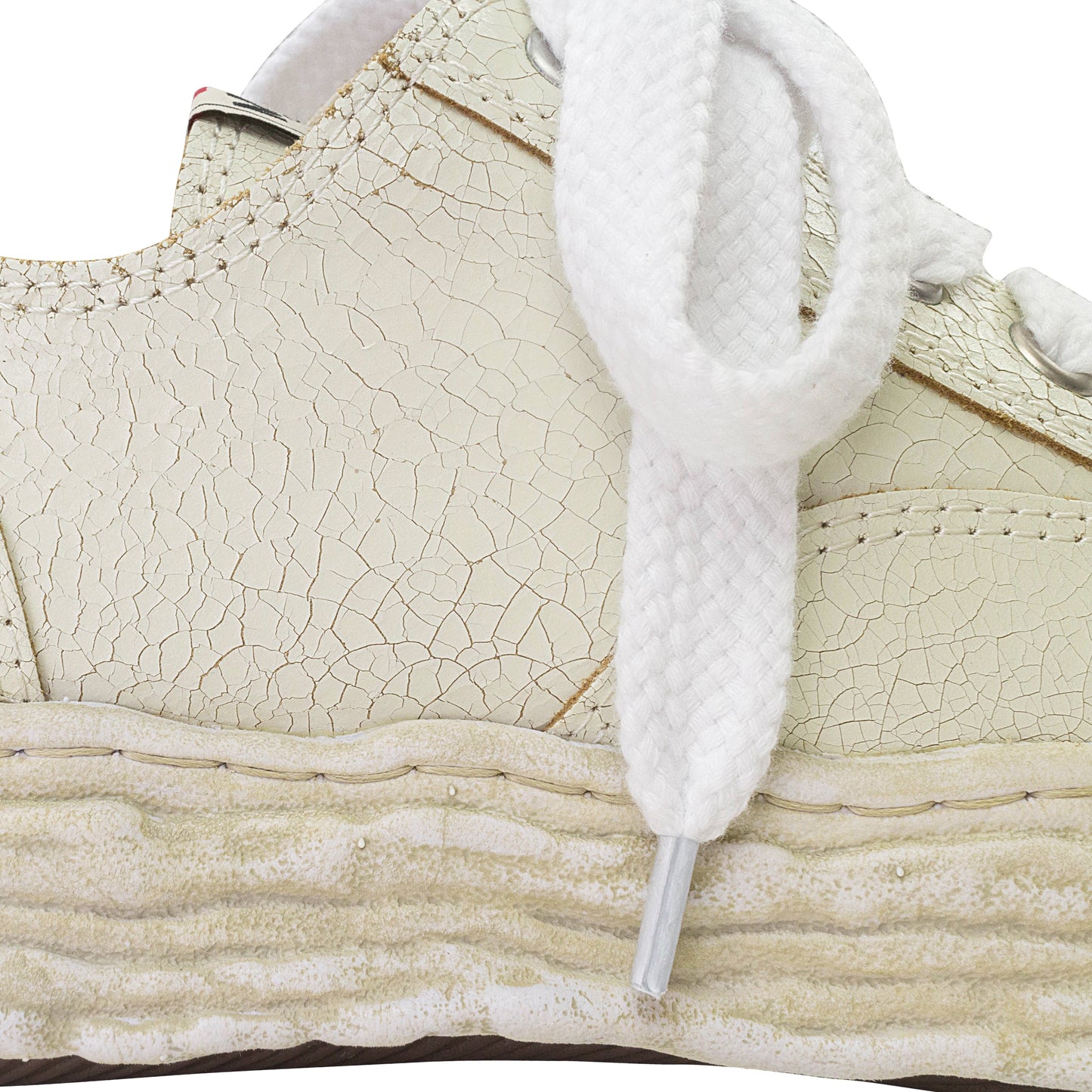 NIB MMY PETERSON LOW CRACKING WHITE LOW-TOP SNEAKER