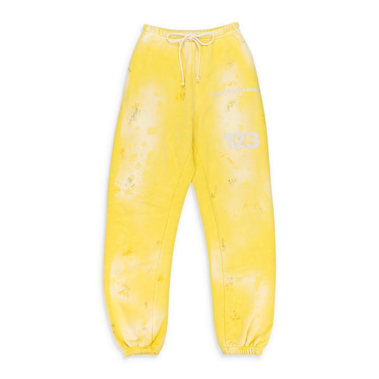 GYM BAG YELLOW SWEATPANTS