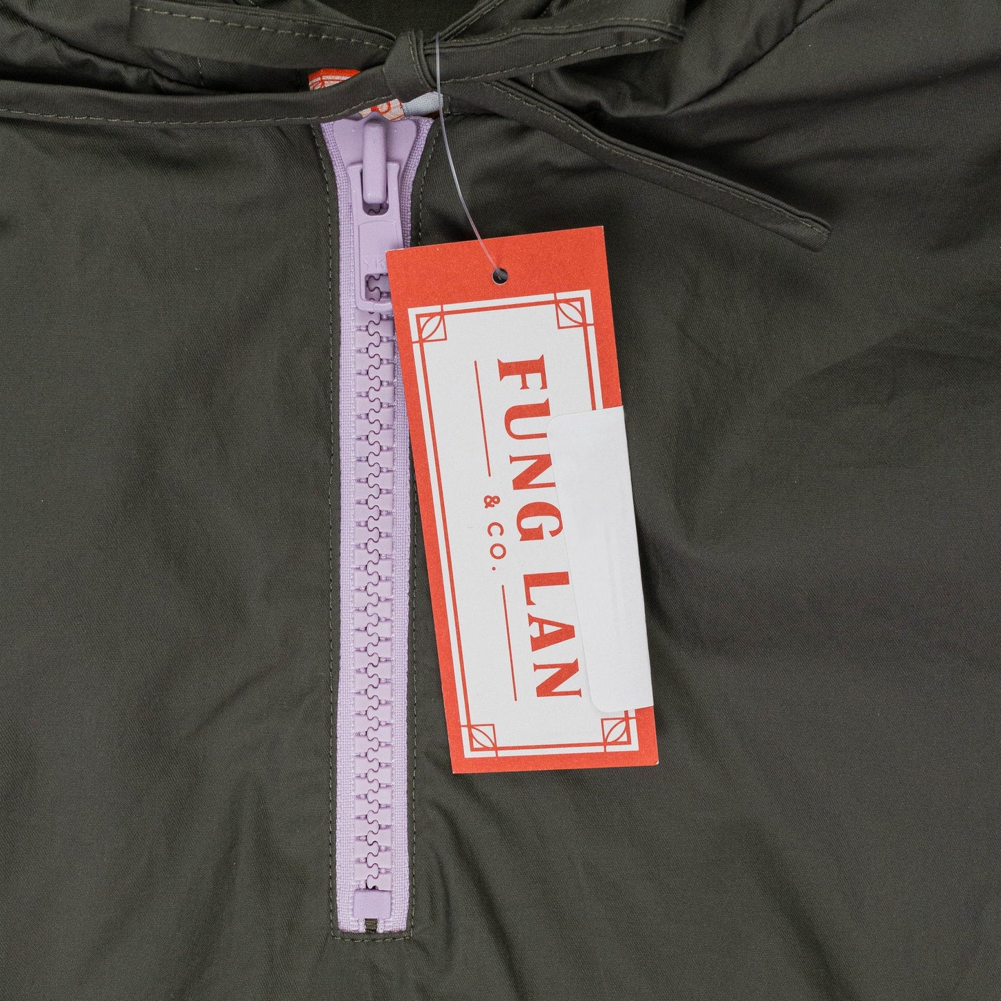HALF ZIP ANORAK OLIVE/LAVENDER HOODIE