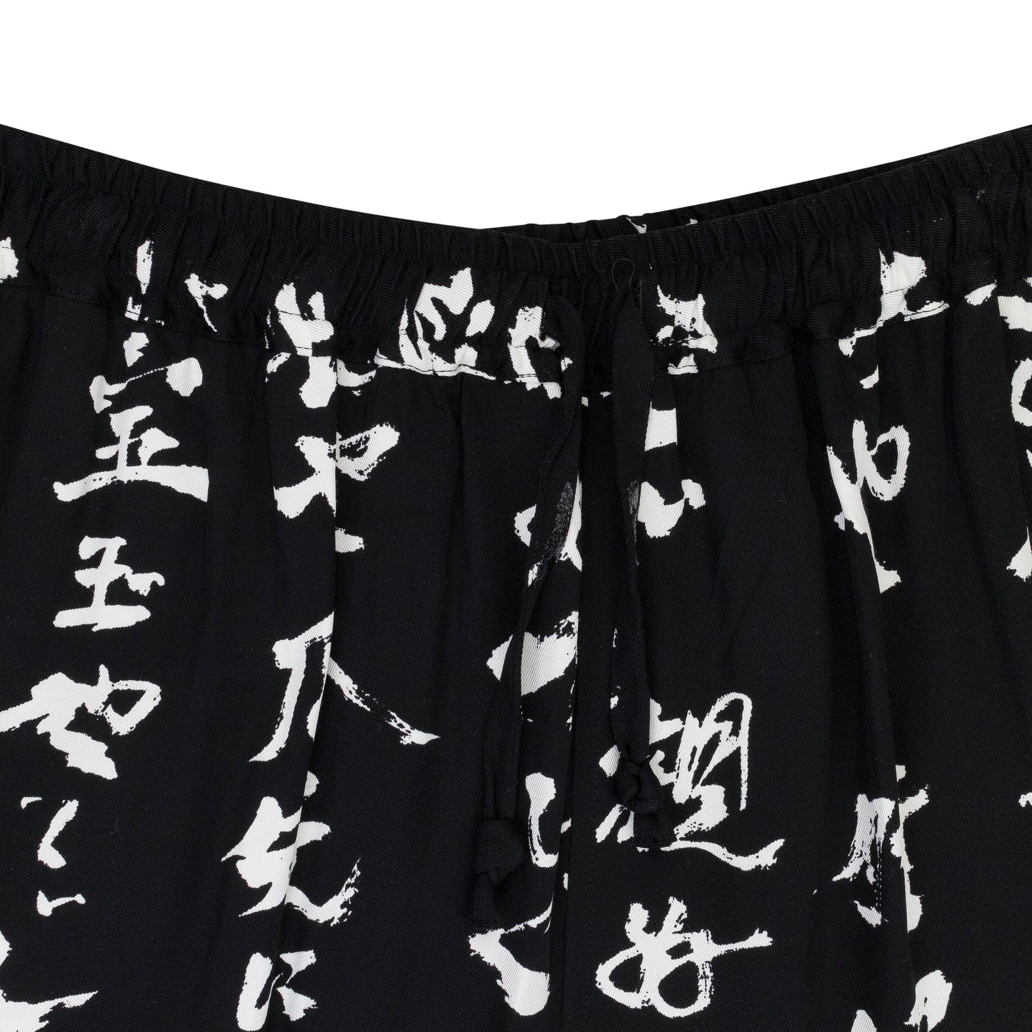 TINSAGUNU-HANA BLACK SHORTS