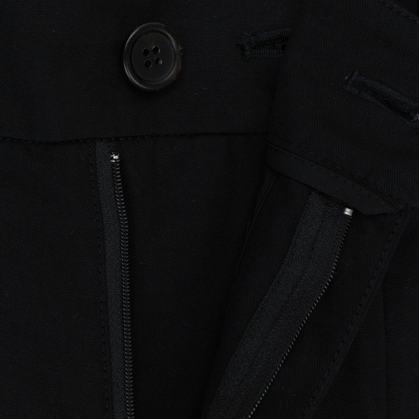 SLICED TAILORED BLACK TROUSER