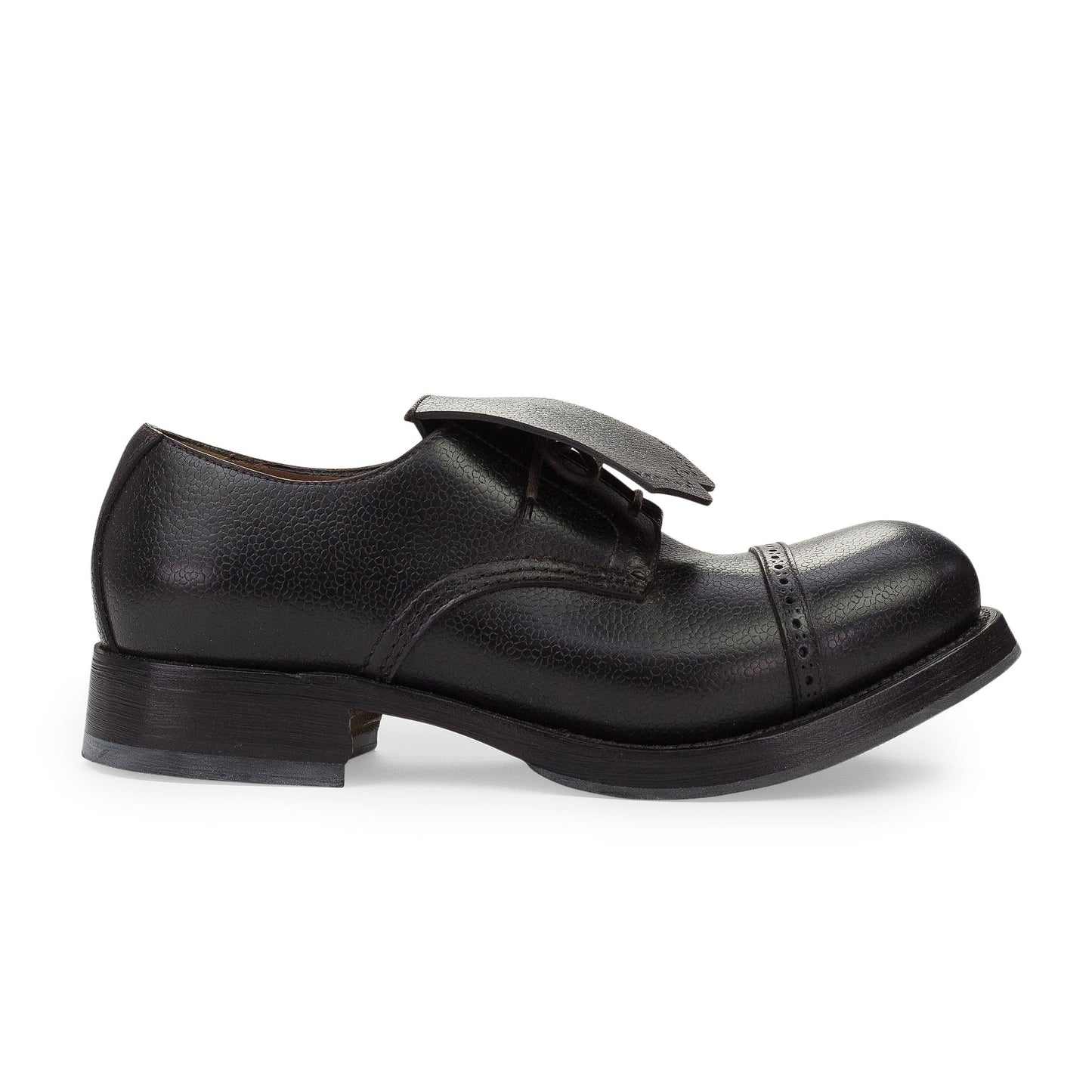 BLACK FLAP OVER LACEUP OXFORDS
