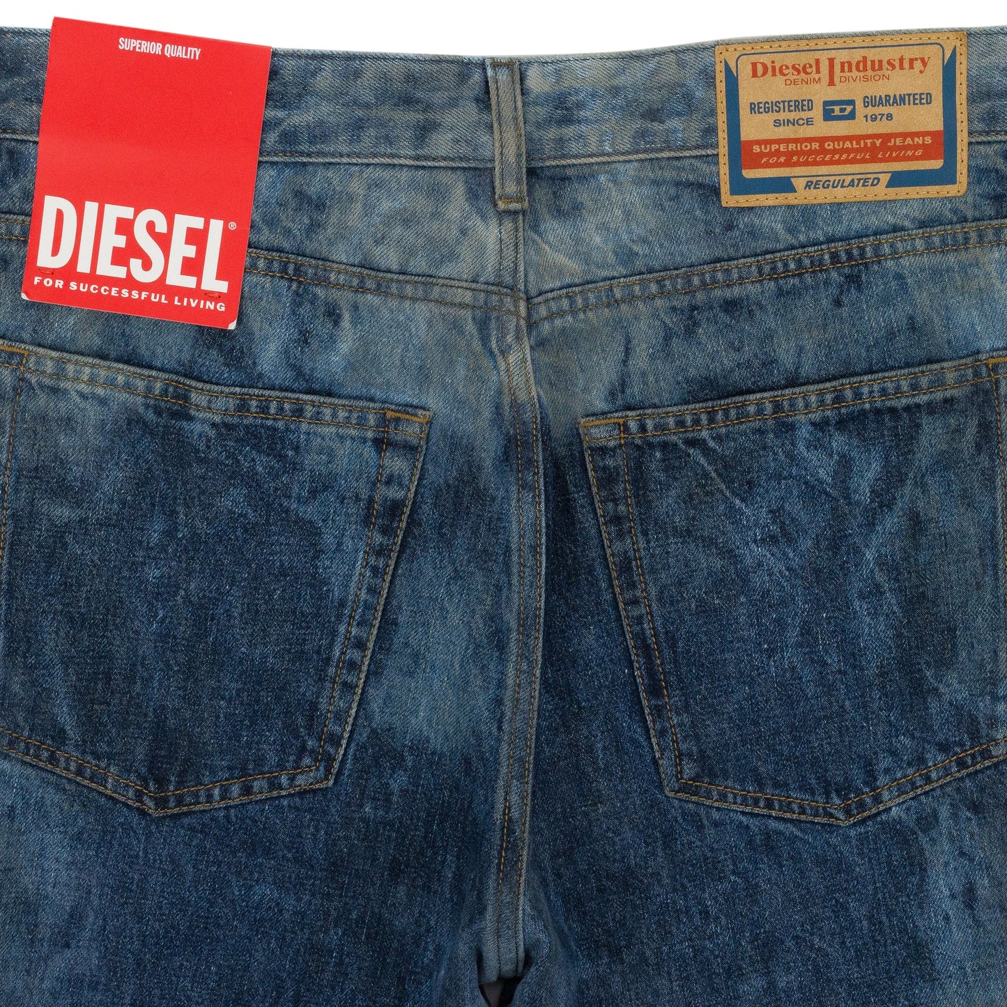 BLUE SIDE ZIP RELAXED JEANS