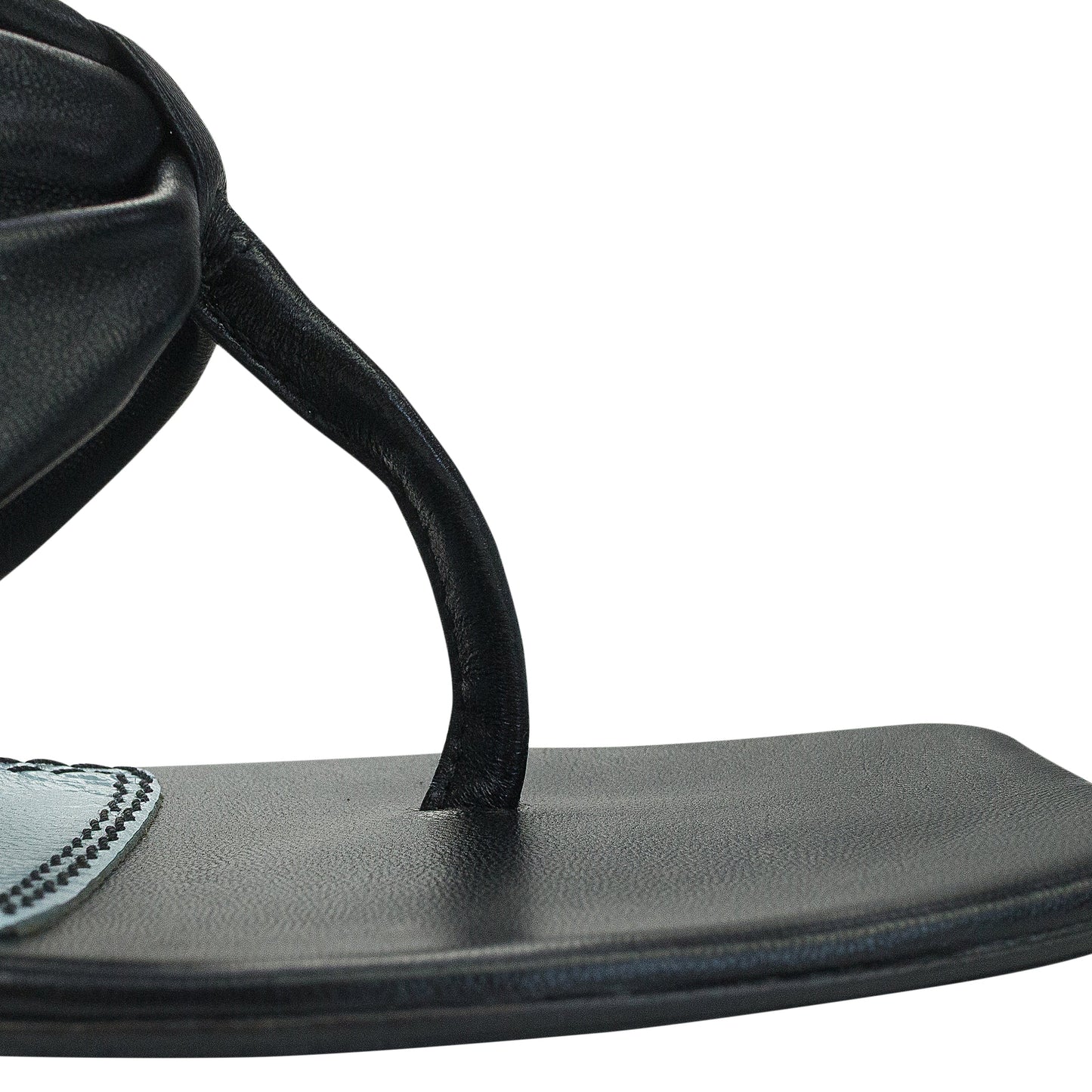 BLACK EXCLUSIVE KARINA WEDGE HEELS