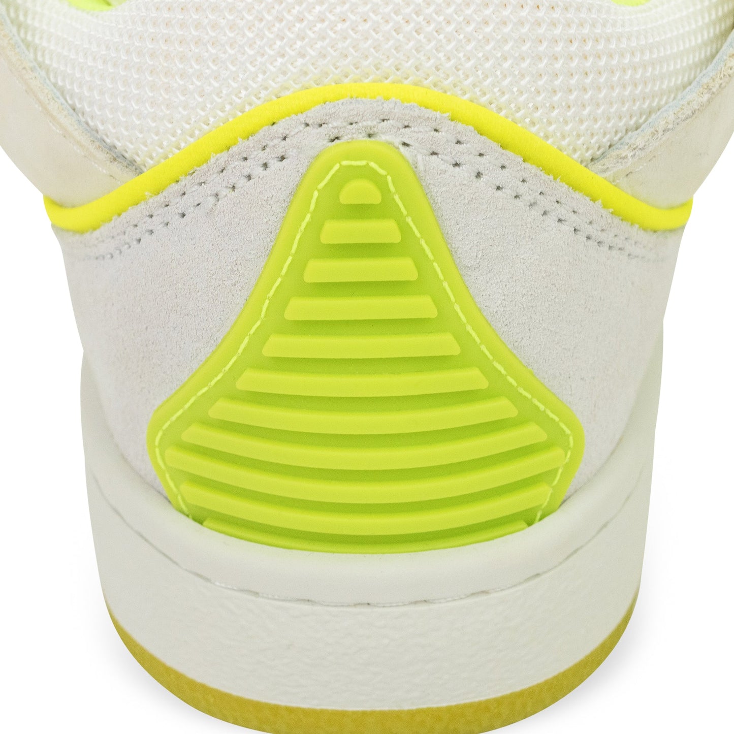 WHITE/FLOURESCENT YELLOW BASKETS CURB SNEAKERS