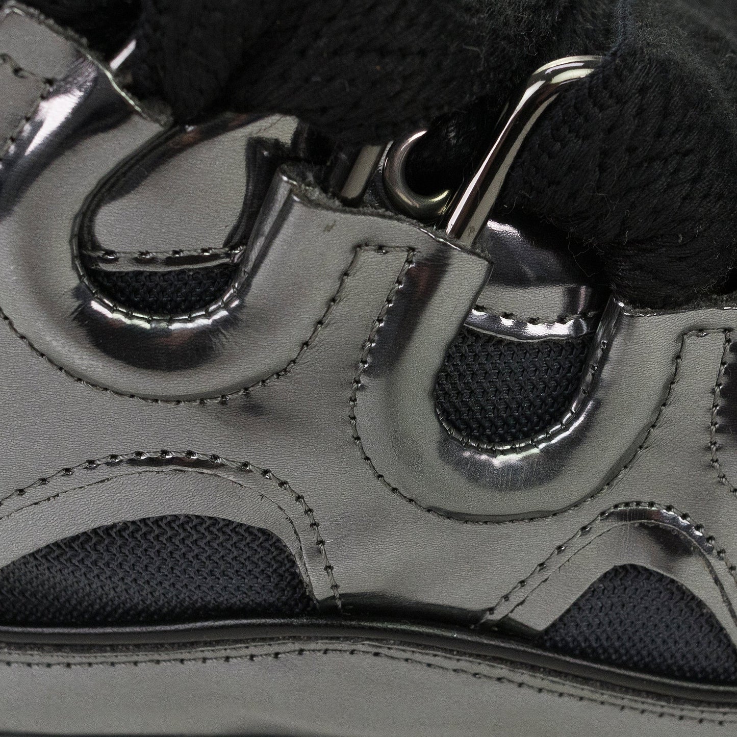 SILVER CURB SNEAKERS