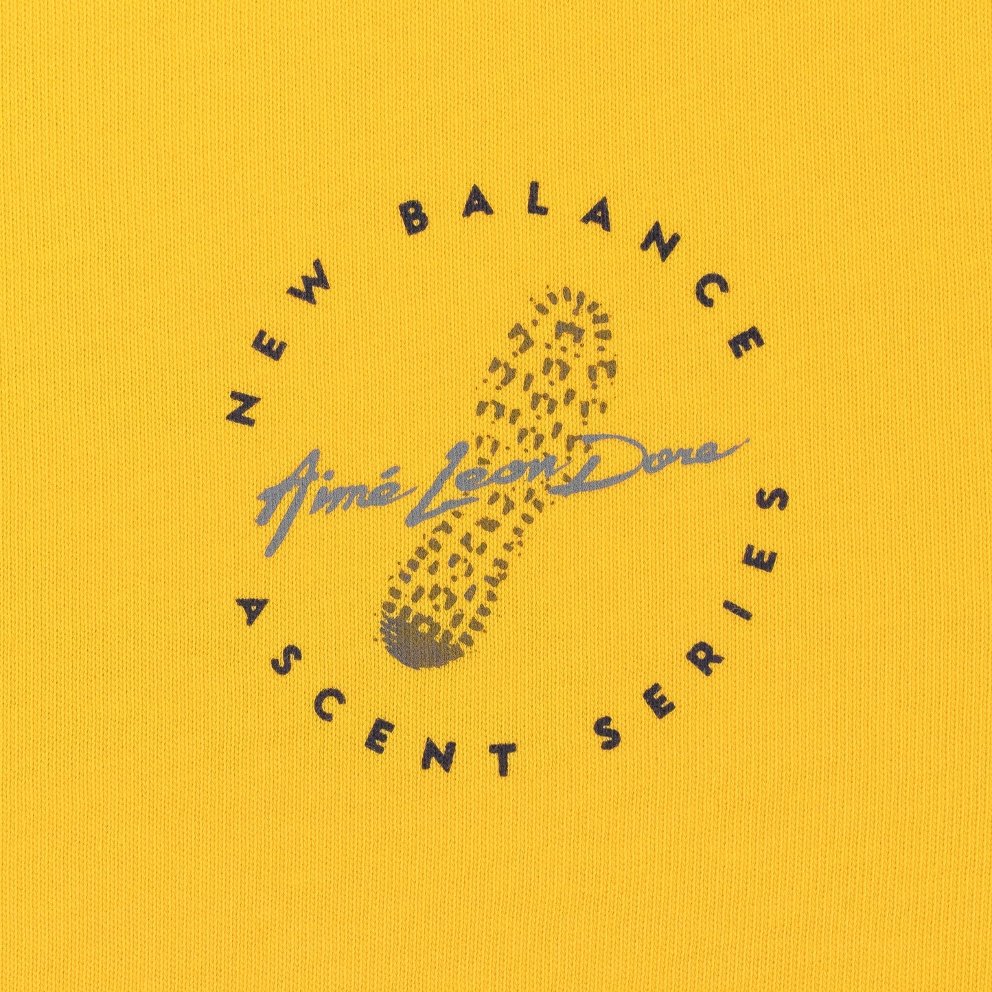 YELLOW NEW BALANCE GARMENT DYED T-SHIRT