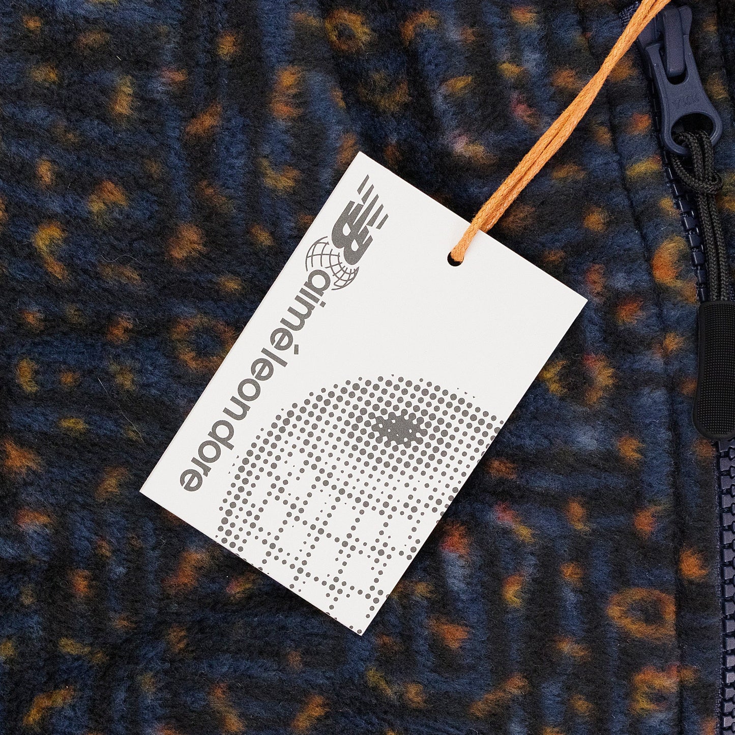 BLACK NEW BALANCE PRINTED FLEECE SHORTS