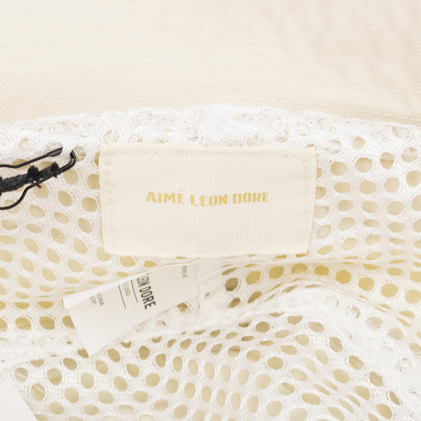 OFF-WHITE POCKET BUCKET HAT