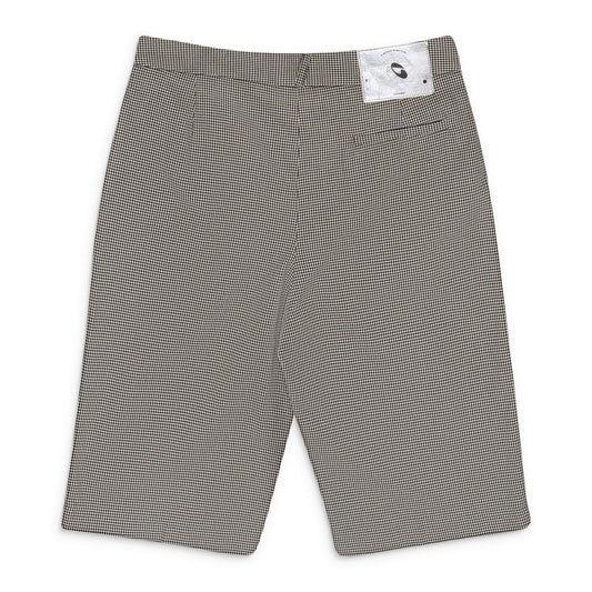 WHITE/BLACK LOOSE BERMUDA SHORTS