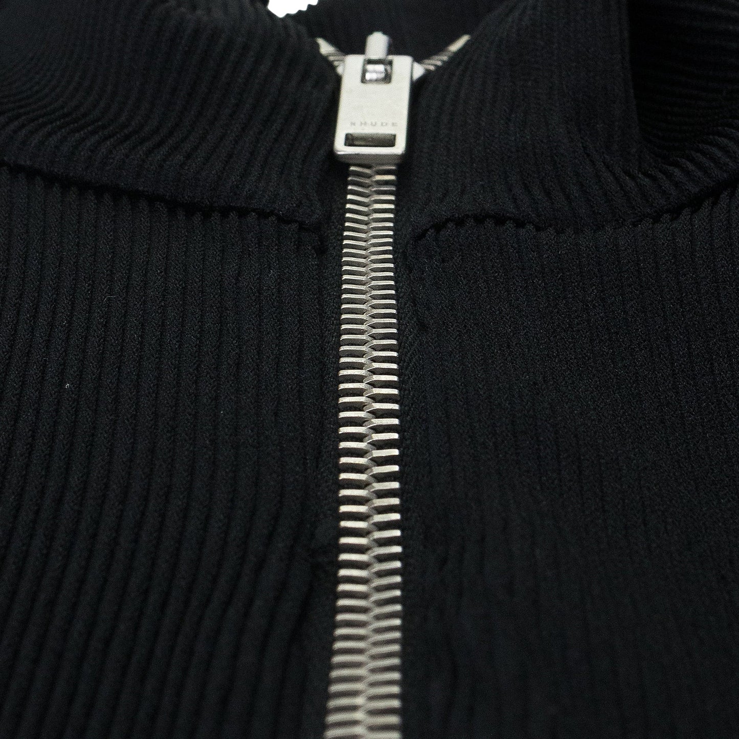 BLACK RIBBED KNIT TURTLENECK SWEATER