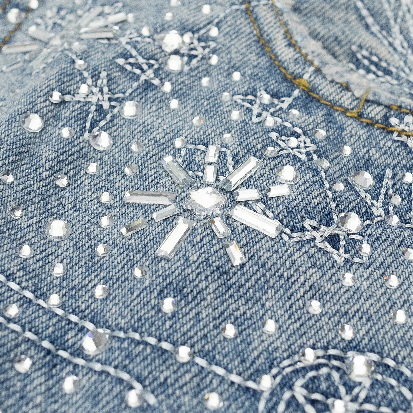 BLUE 20K ZODIAC DIAMOND DENIM