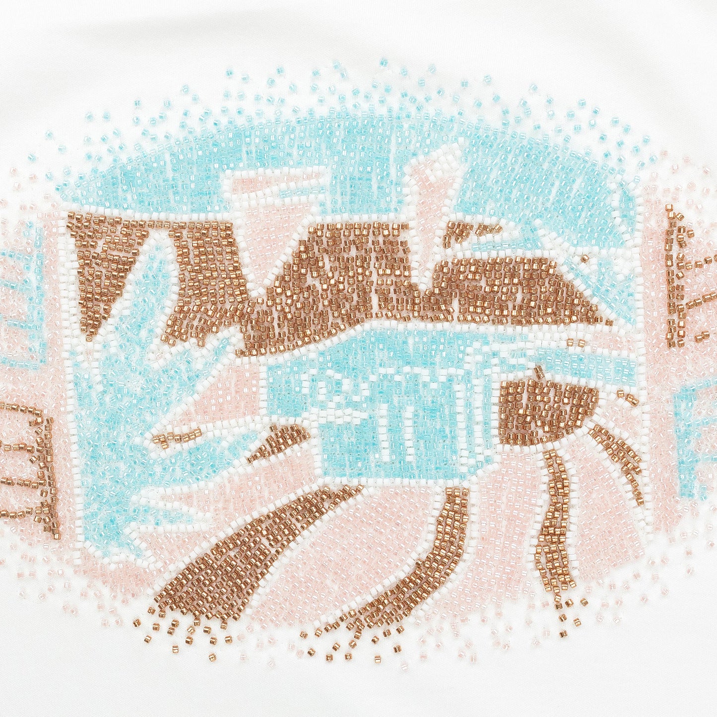 WHITE BEADED NILE RIVER T-SHIRT
