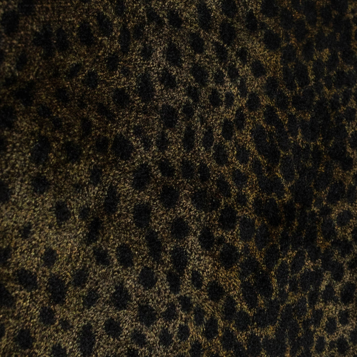 BLACK/GOLD CROP T-SHIRT