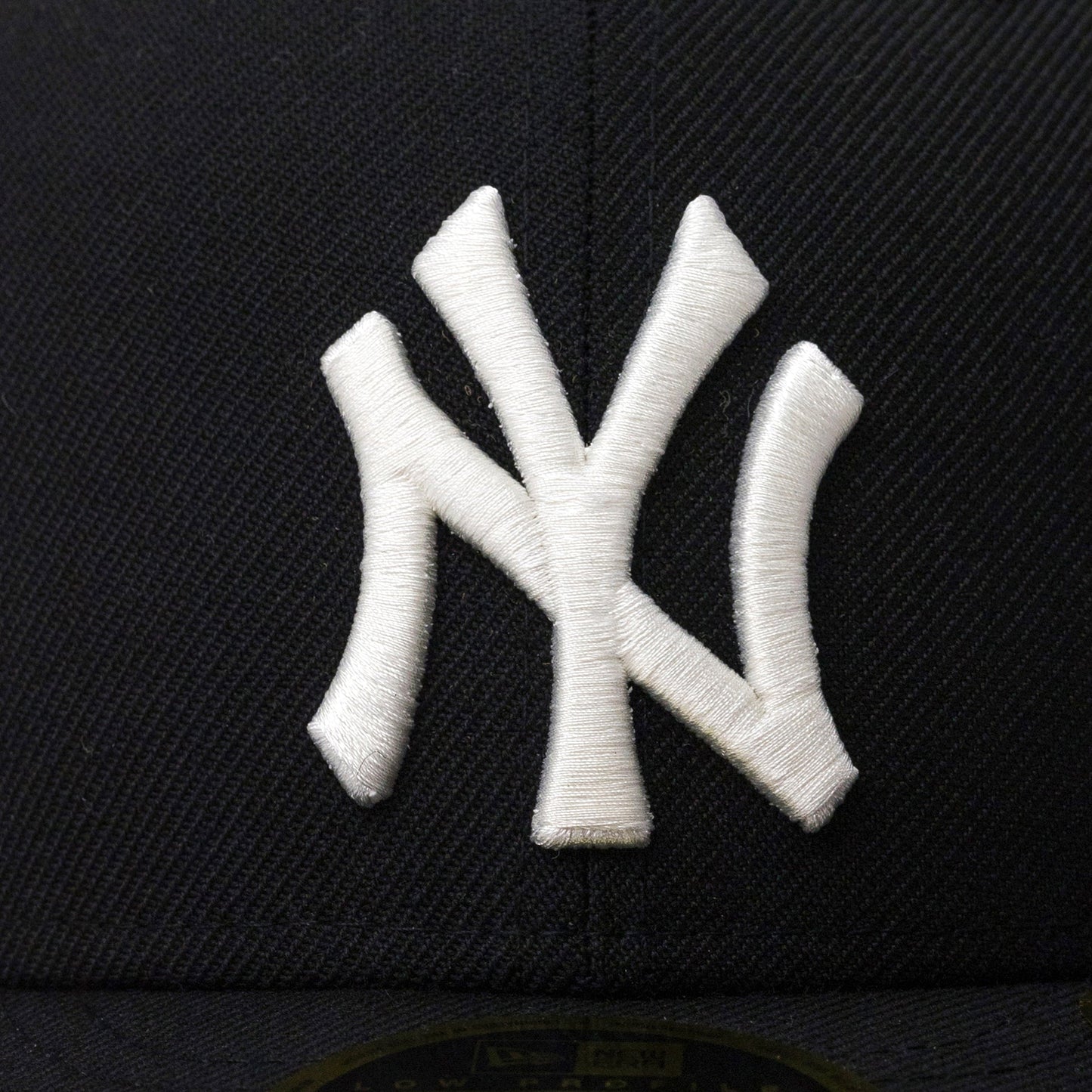 Black New Era Yankees Hat